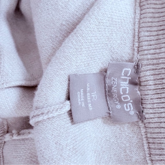 Chico’s Women's Beige Zebra Print 2PC Cashmere Blend Set - Picture 7 of 11